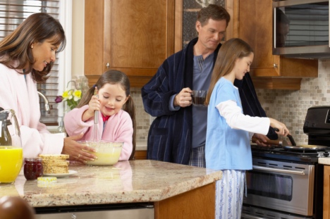 parents cooking with children